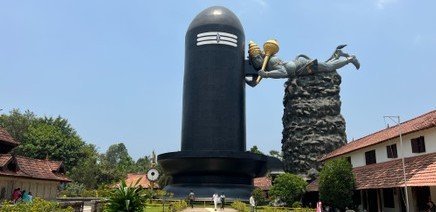 Shiva lingam sculpture at Chenkal Shiva Temple